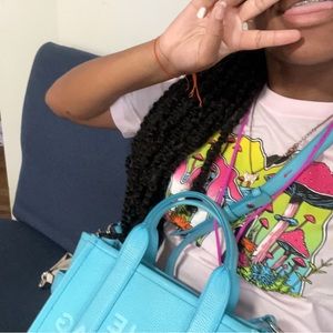 Meet your Posher, Bailey